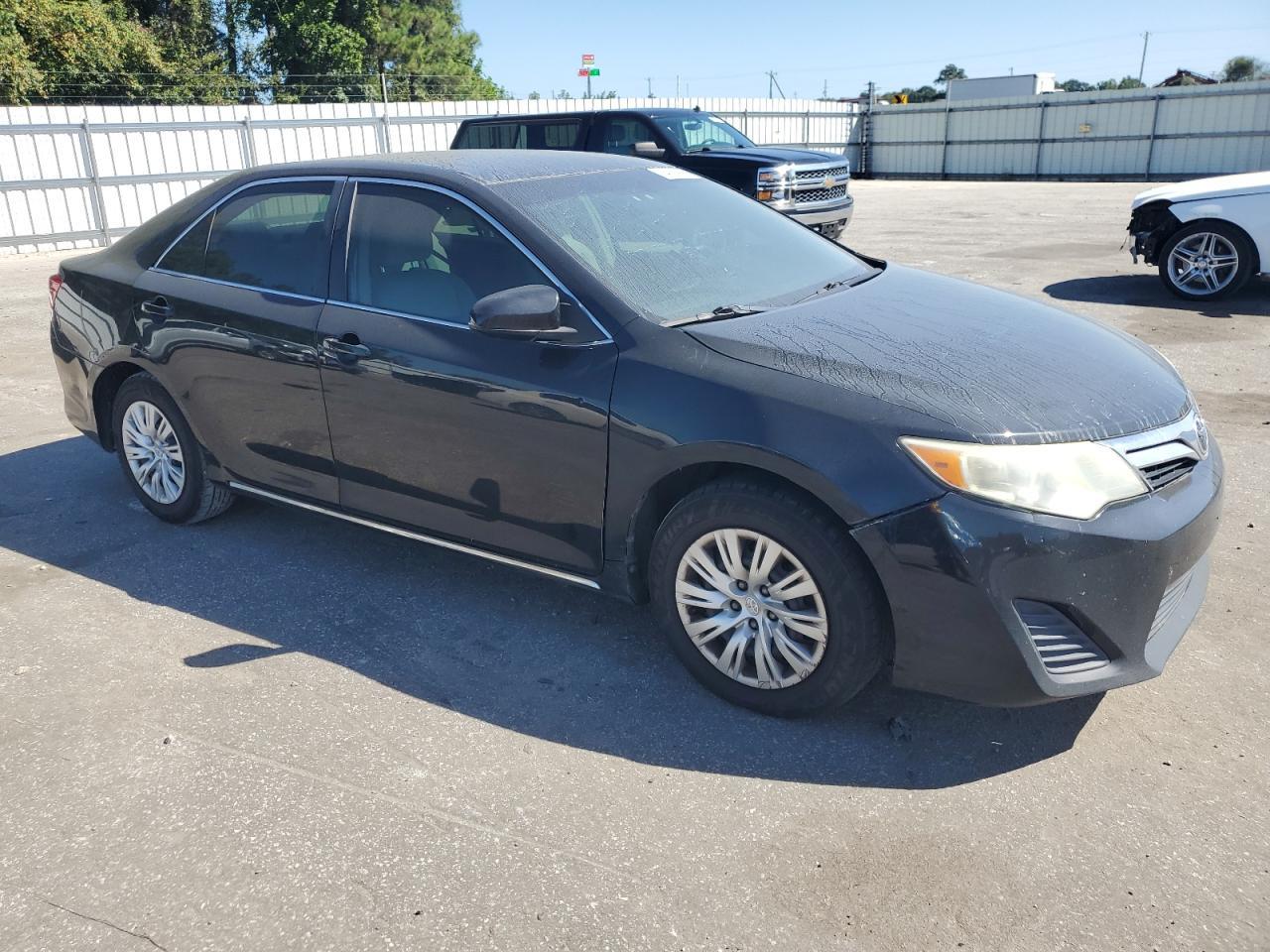 2014 TOYOTA CAMRY