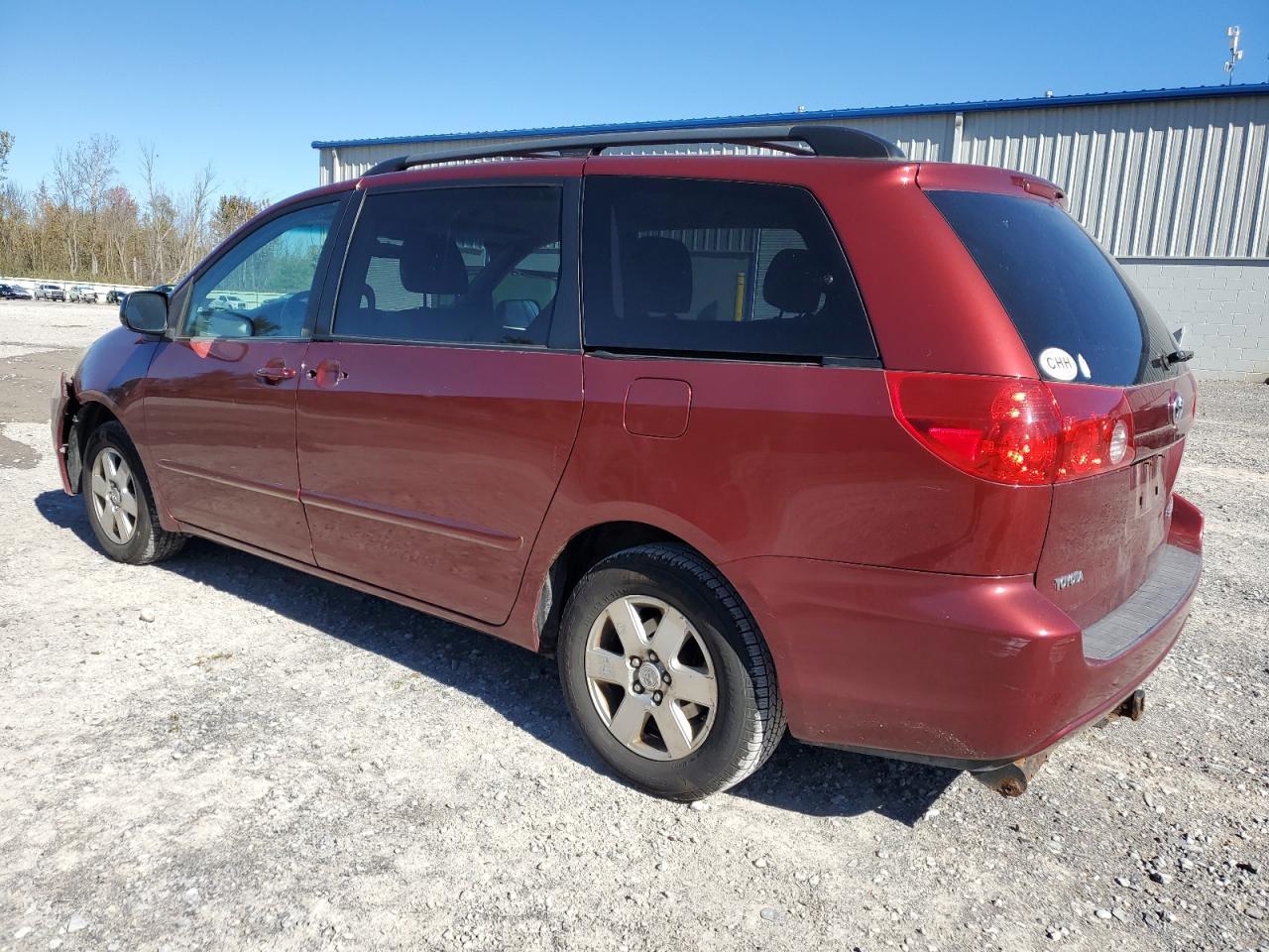 2010 TOYOTA SIENNA