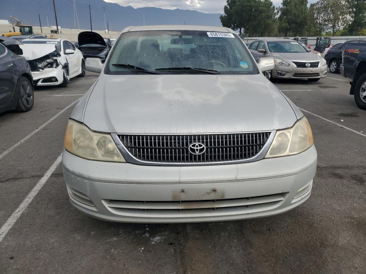 2001 TOYOTA Avalon