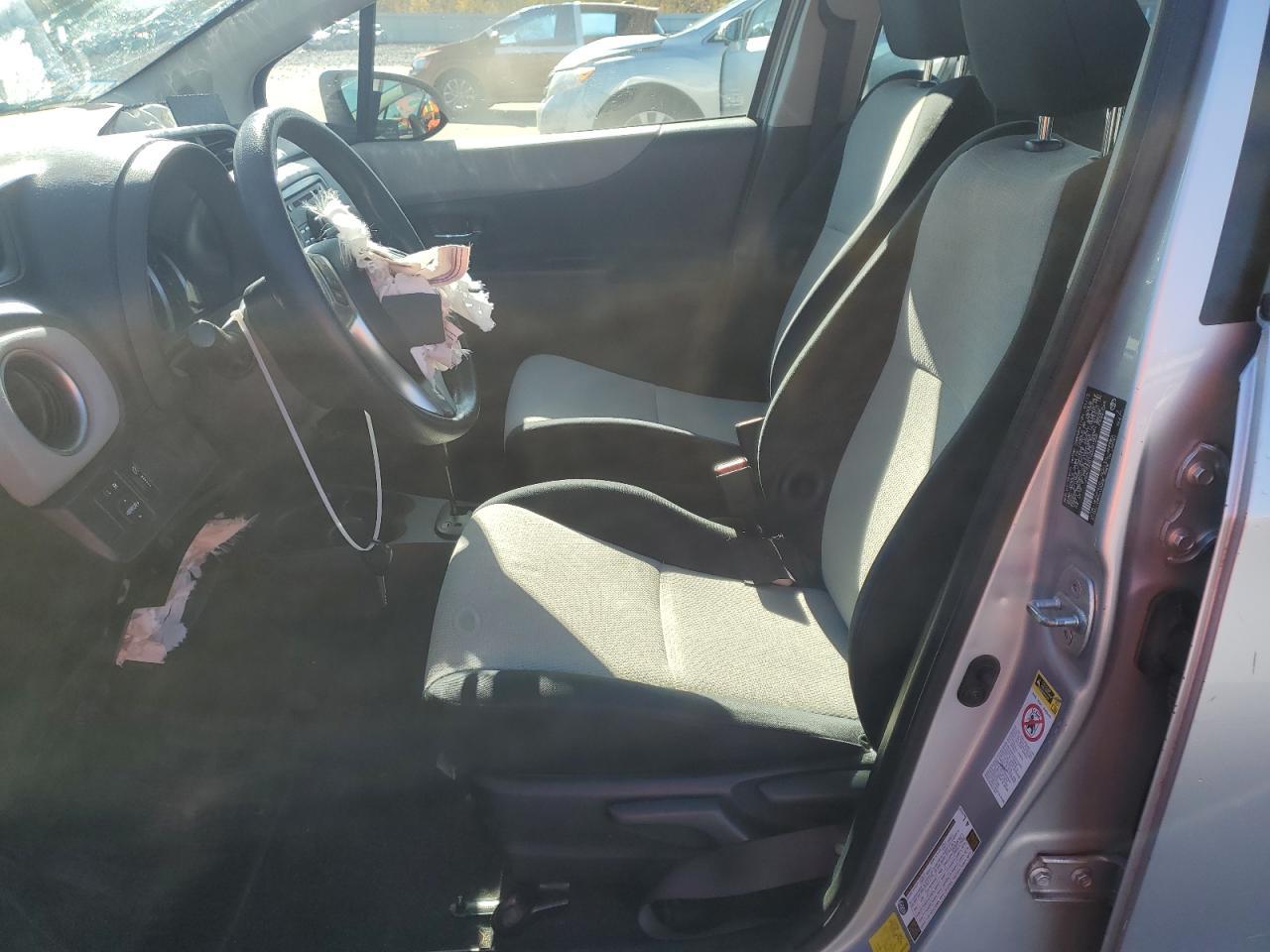 2012 TOYOTA YARIS