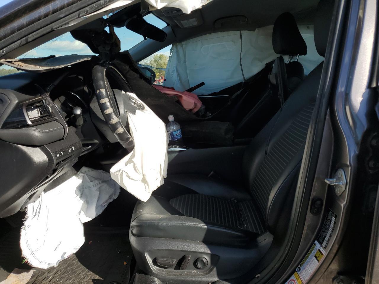 2019 TOYOTA CAMRY