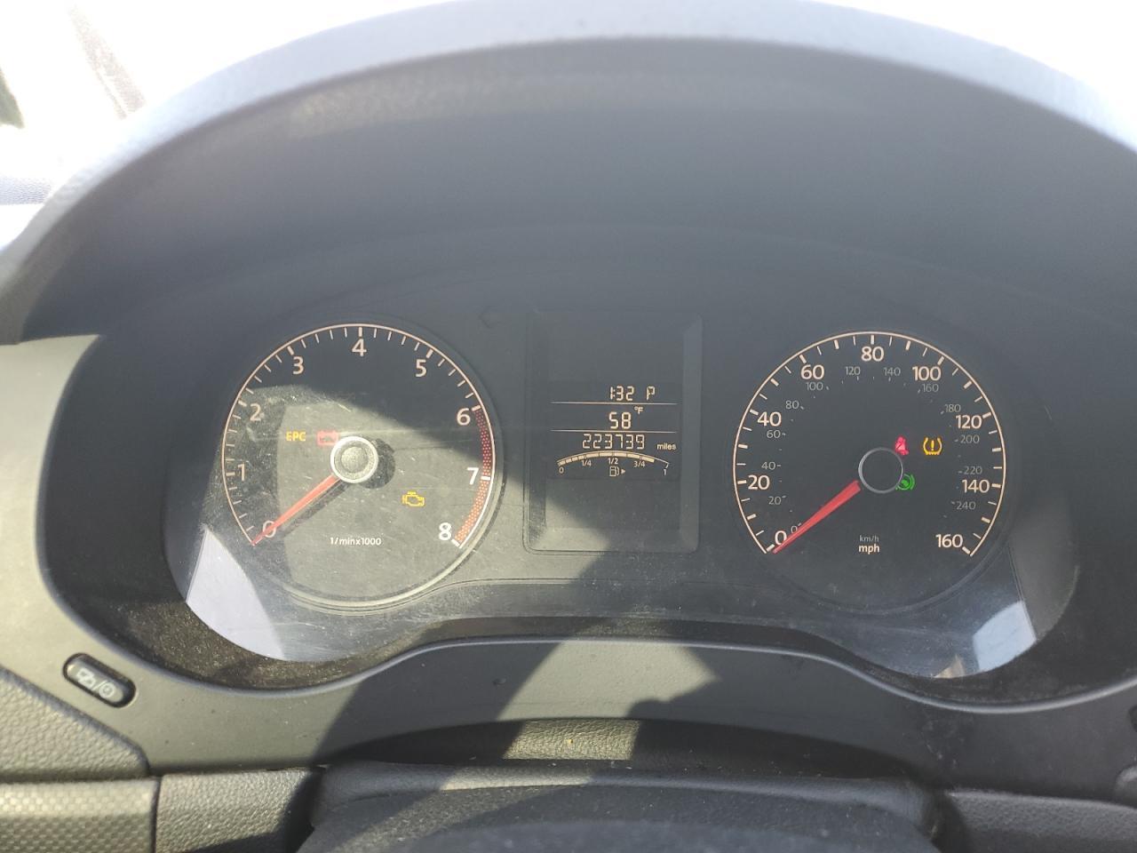2012 VOLKSWAGEN JETTA