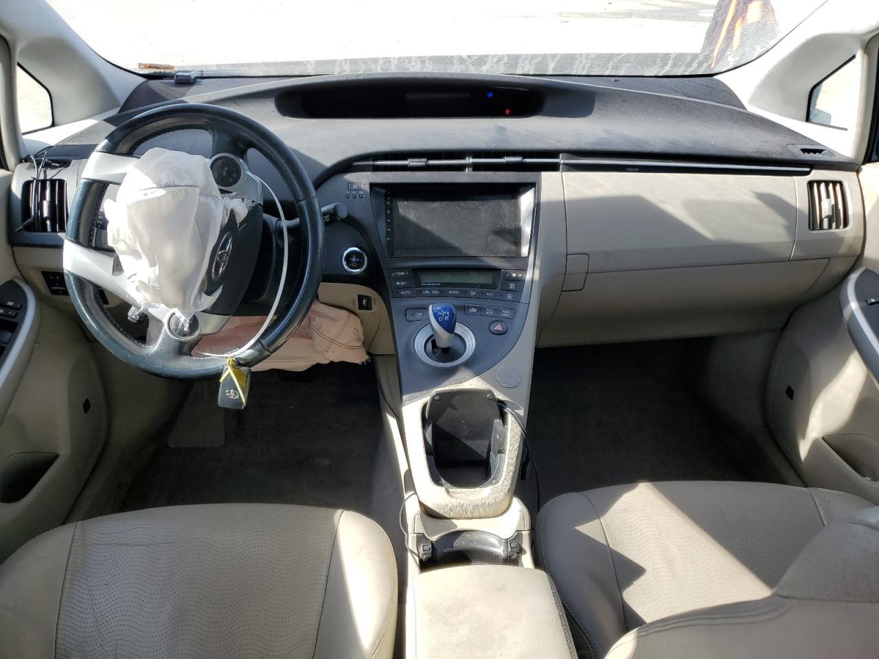 2011 TOYOTA PRIUS