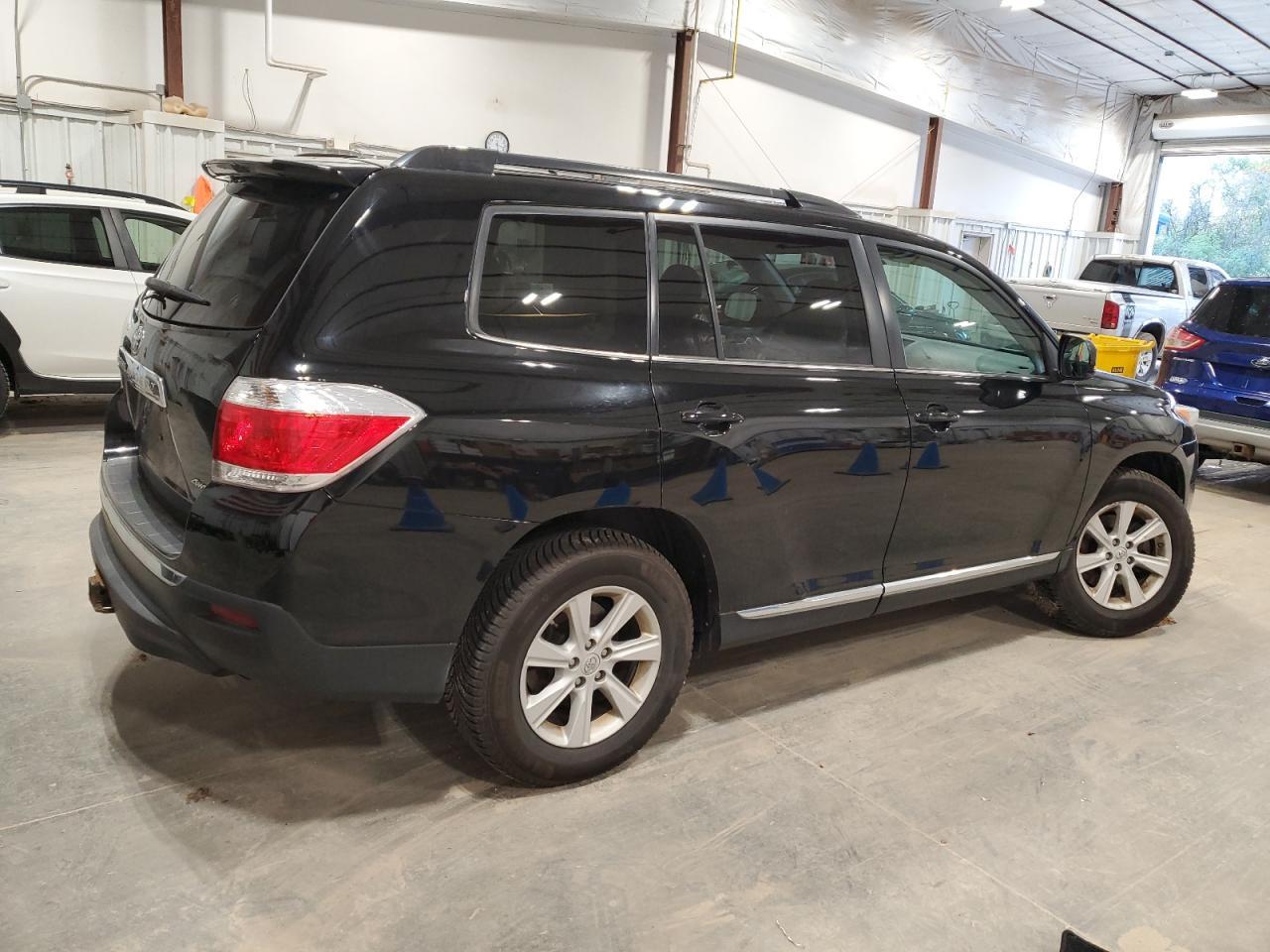 2013 TOYOTA HIGHLANDER