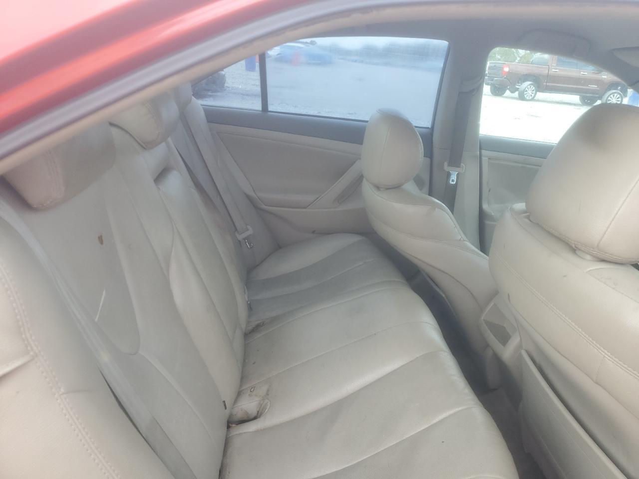 2011 TOYOTA CAMRY