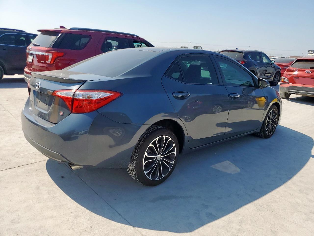 2015 TOYOTA COROLLA
