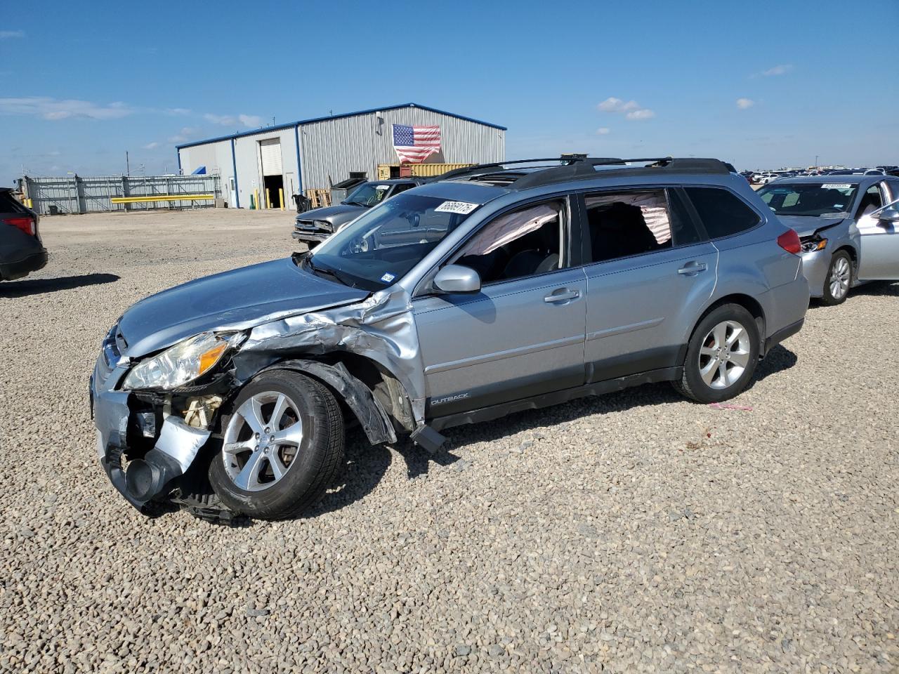 2013 SUBARU Outback