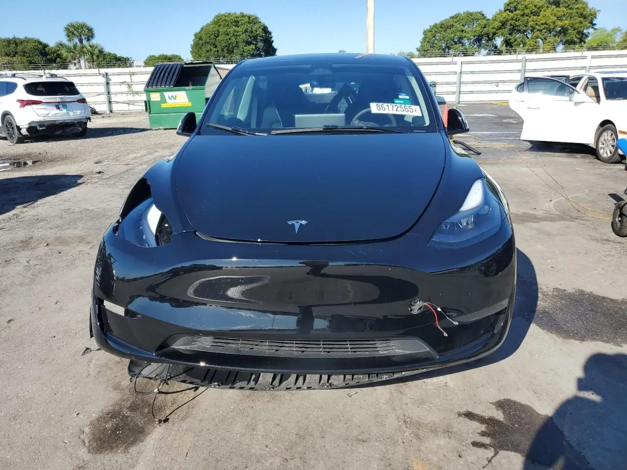 2025 TESLA MODEL Y