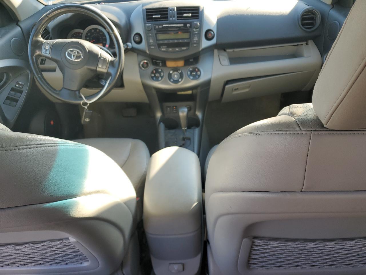2011 TOYOTA RAV4