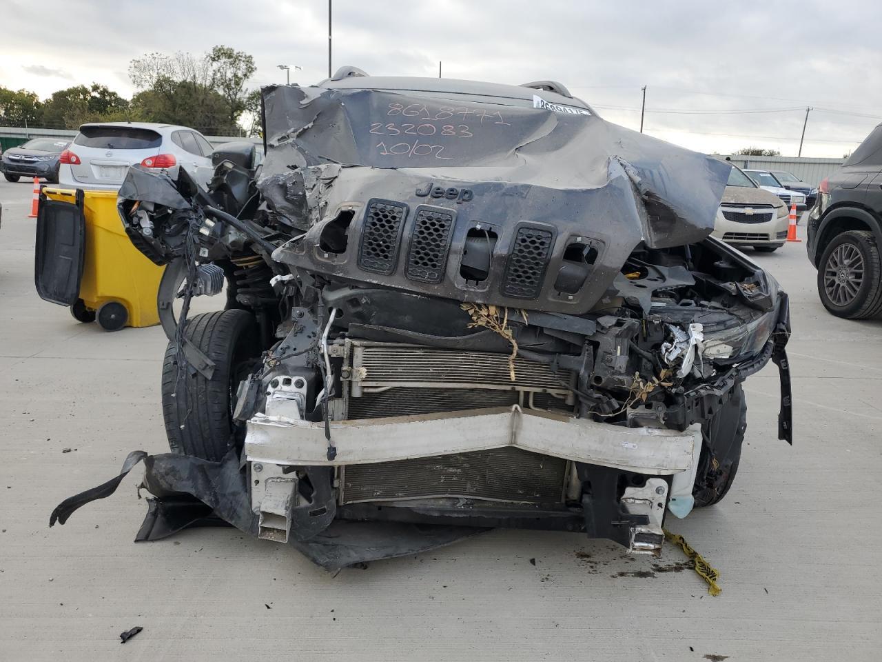 2021 JEEP CHEROKEE