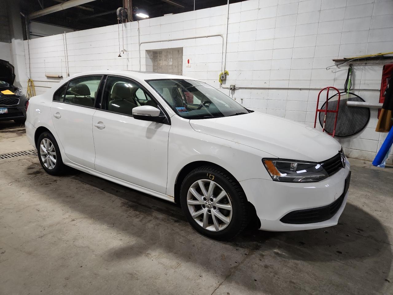 2012 VOLKSWAGEN JETTA