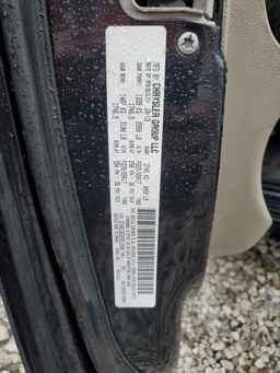 2014 CHRYSLER Town & Country