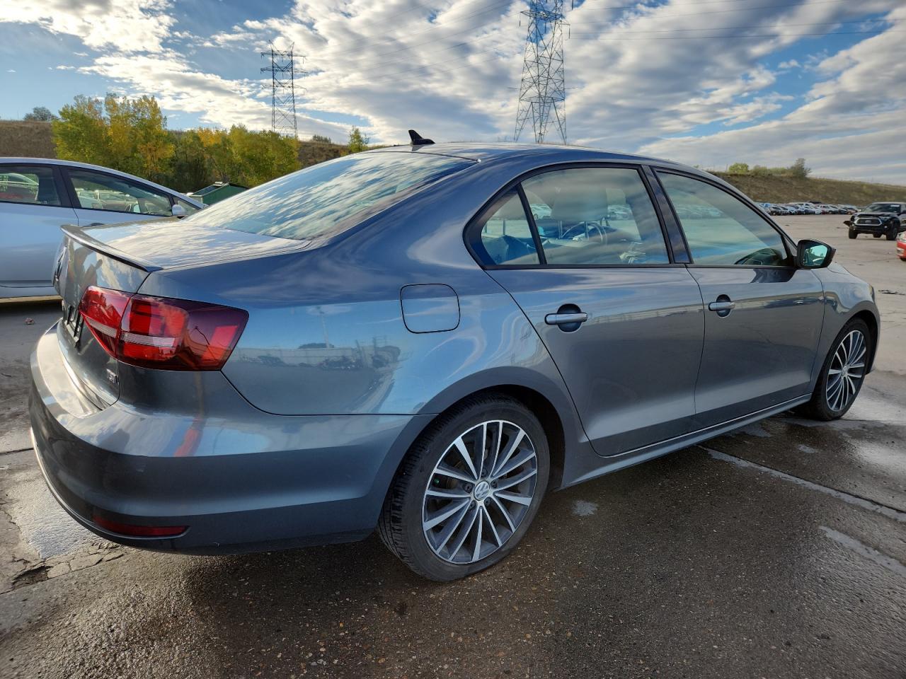 2016 VOLKSWAGEN JETTA