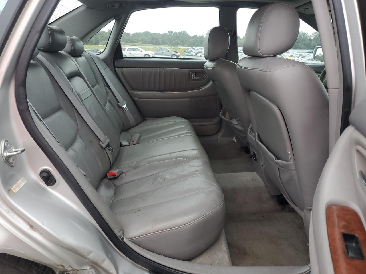 2003 TOYOTA Avalon