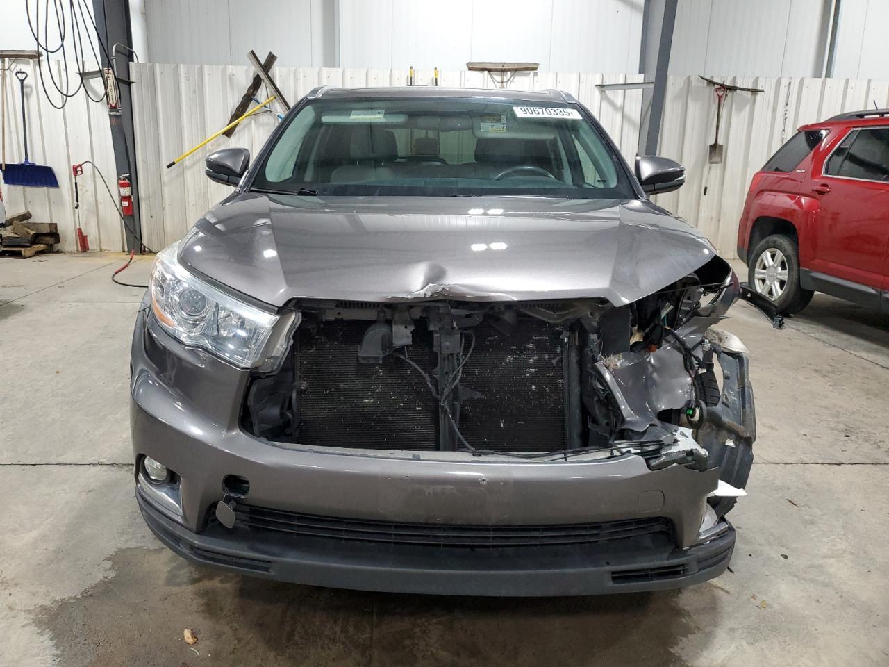 2016 TOYOTA HIGHLANDER