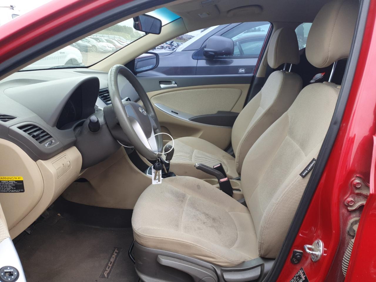 2012 HYUNDAI ACCENT