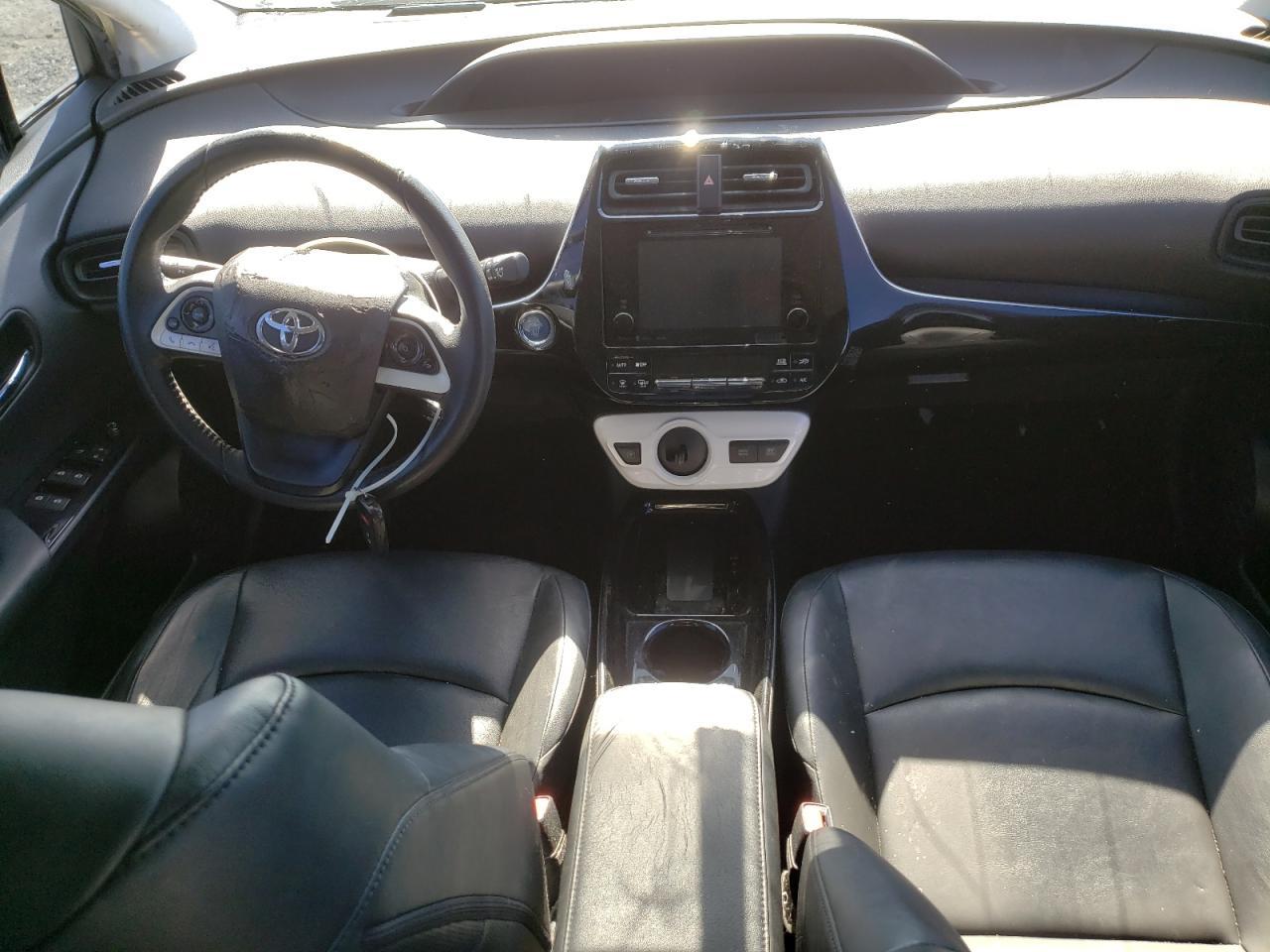 2017 TOYOTA PRIUS