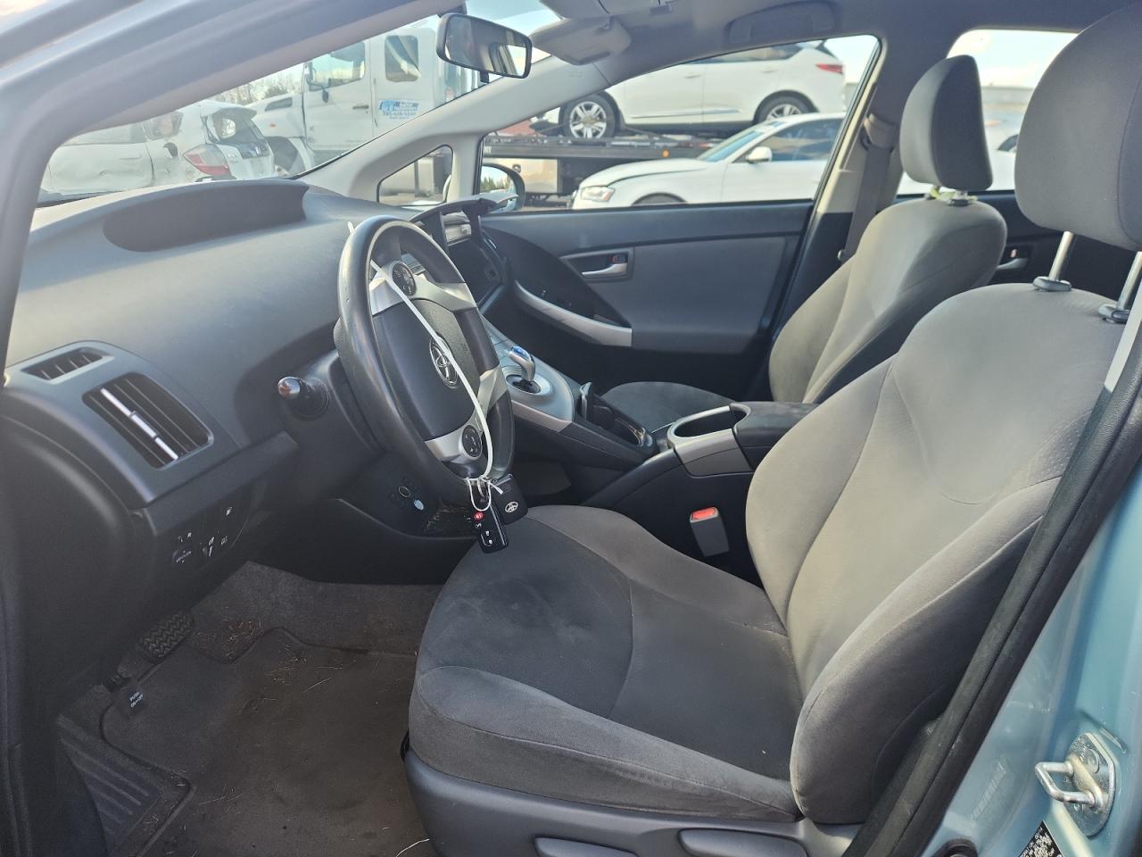 2014 TOYOTA Prius Plug-In