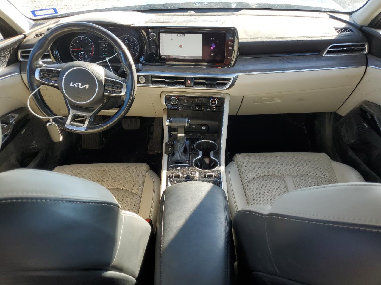 2022 KIA K5