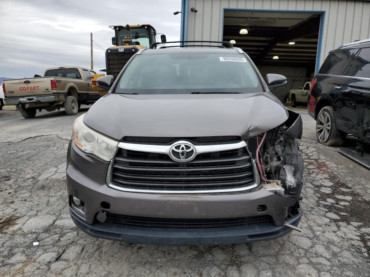 2016 TOYOTA HIGHLANDER