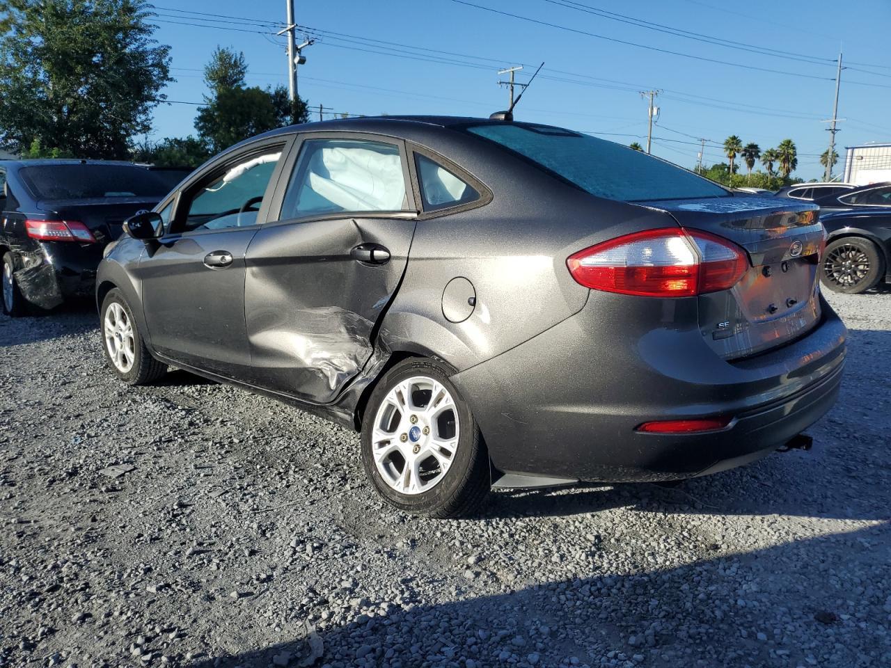 2016 FORD Fiesta