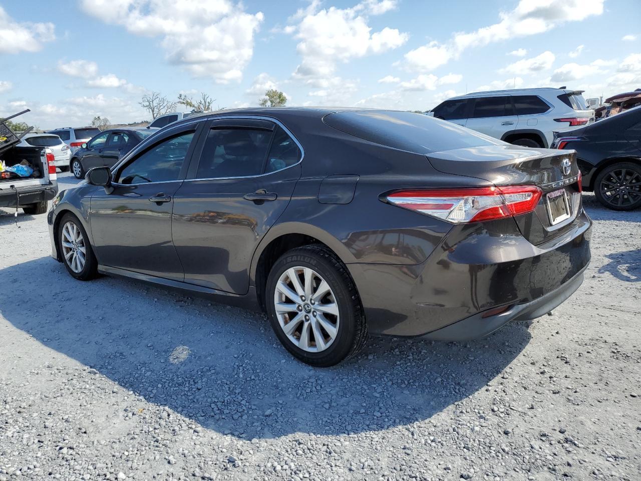 2018 TOYOTA CAMRY