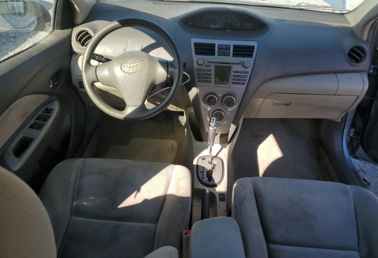 2010 TOYOTA YARIS
