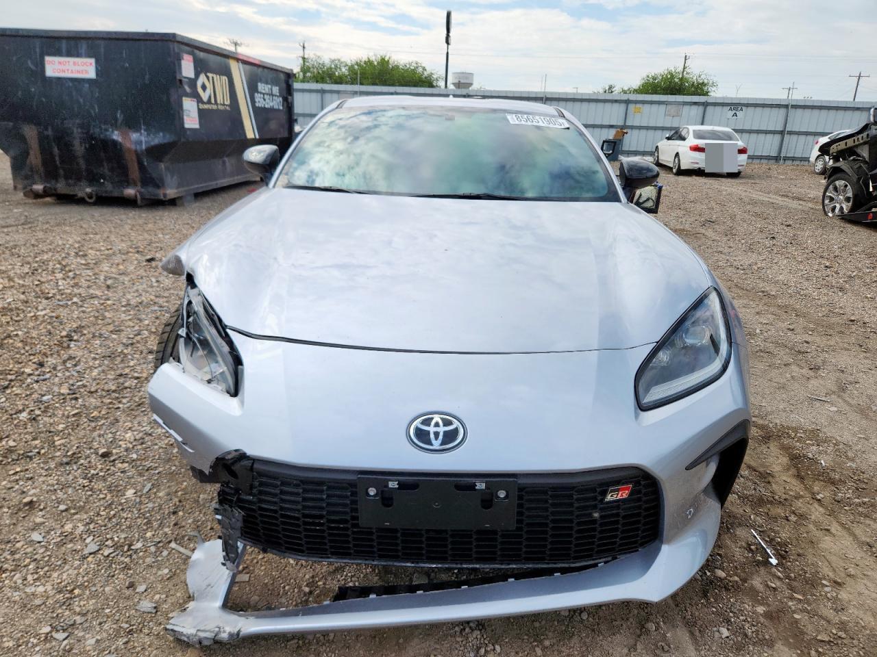 2025 TOYOTA GR 86