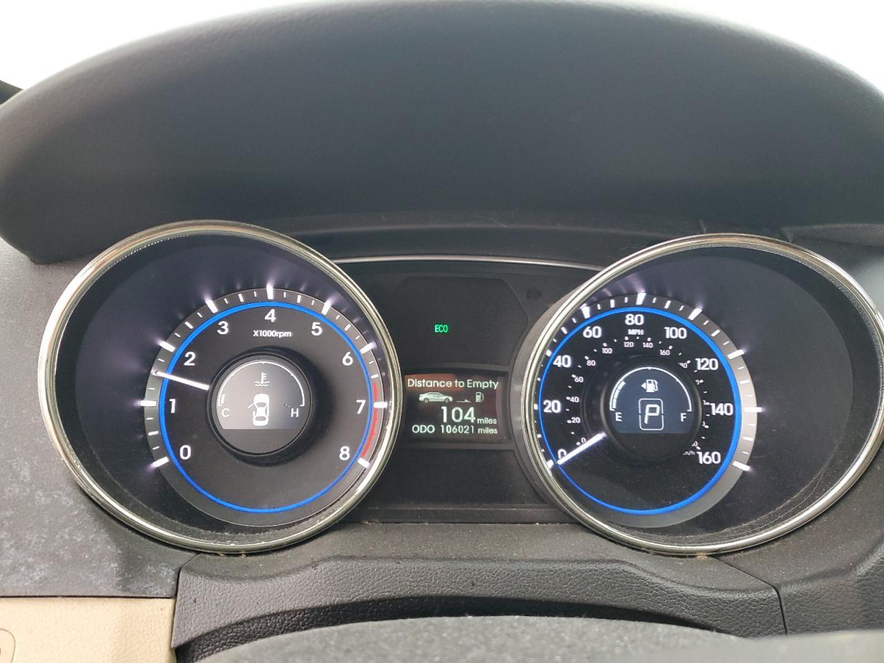 2011 HYUNDAI SONATA