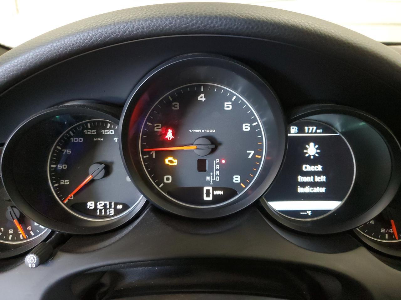 2017 PORSCHE CAYENNE