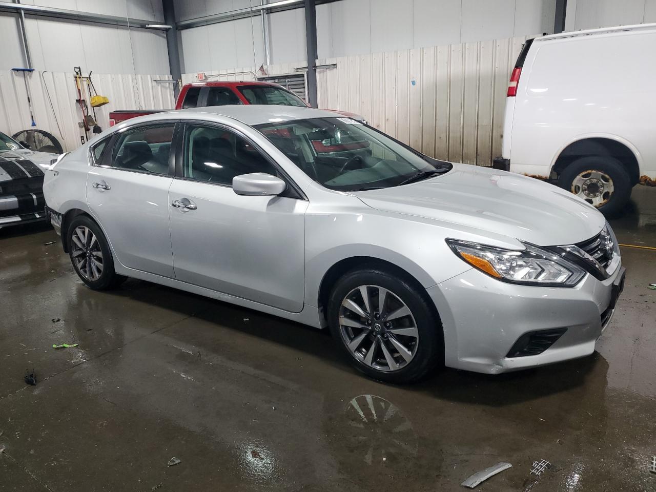 2017 NISSAN ALTIMA