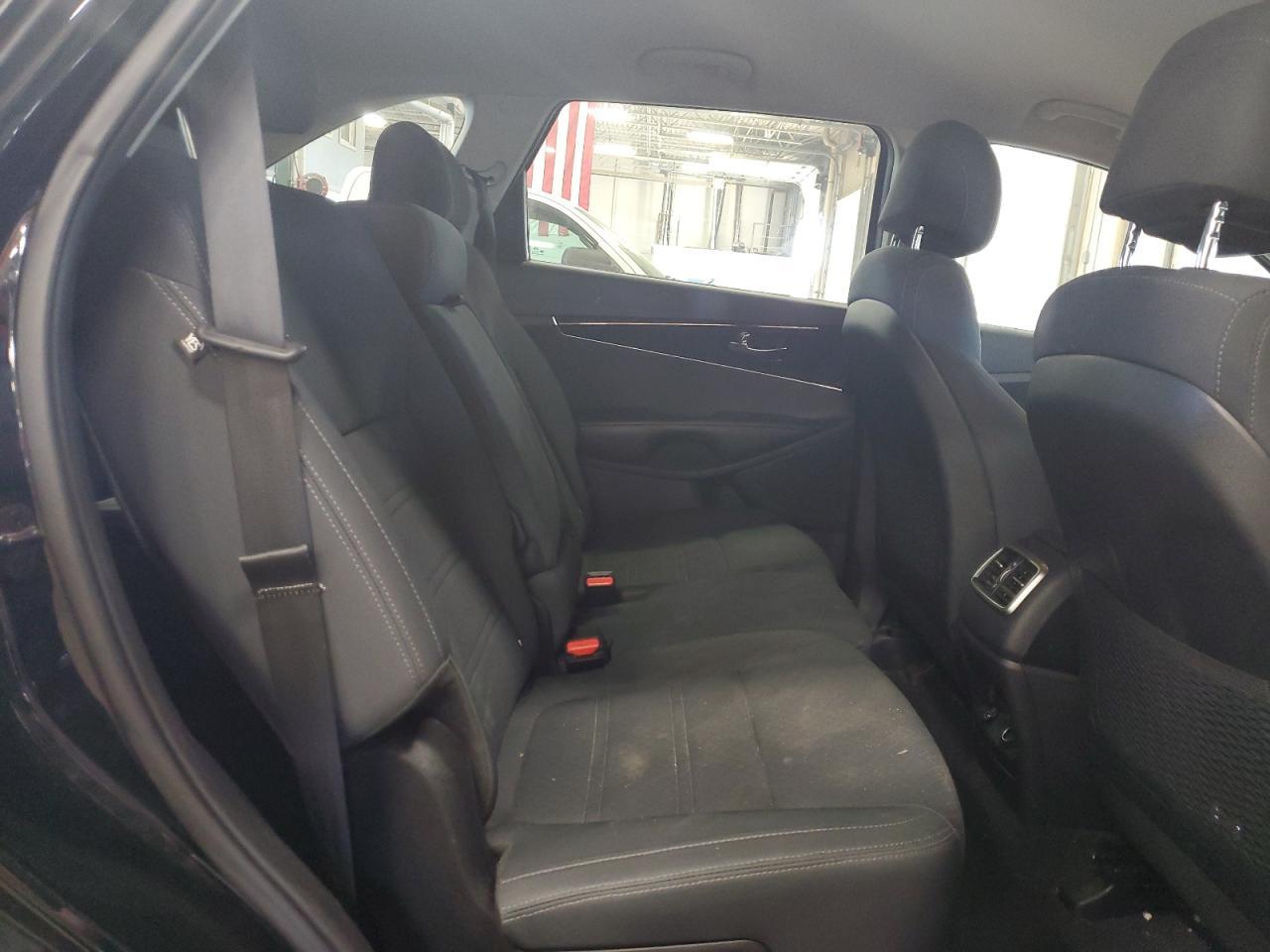 2017 KIA SORENTO