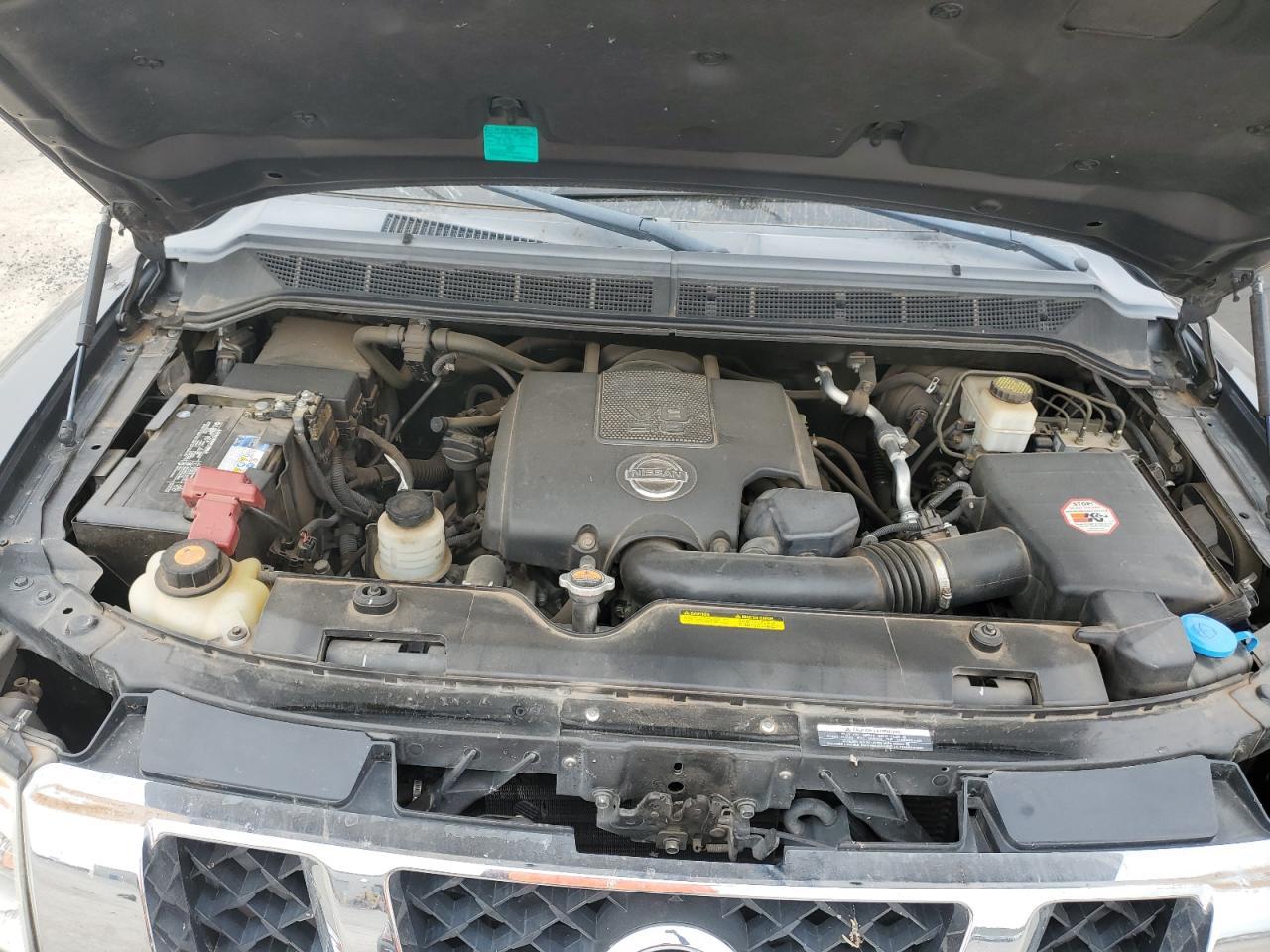 2011 NISSAN Titan