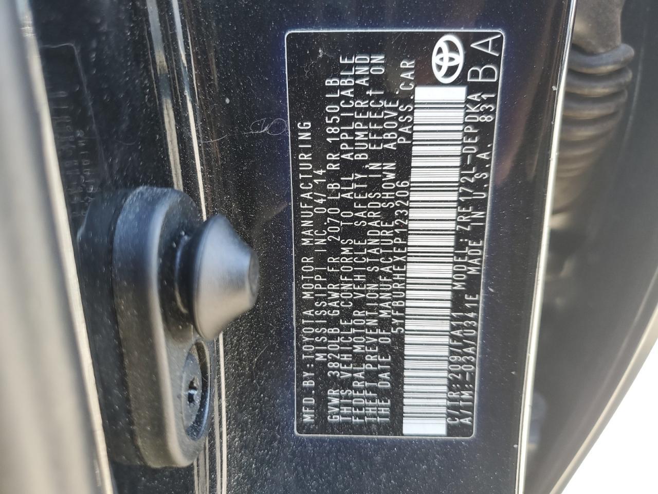 2014 TOYOTA COROLLA