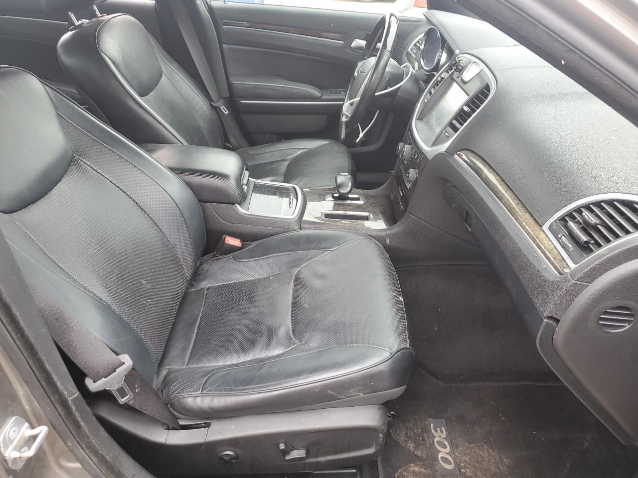 2014 CHRYSLER 300