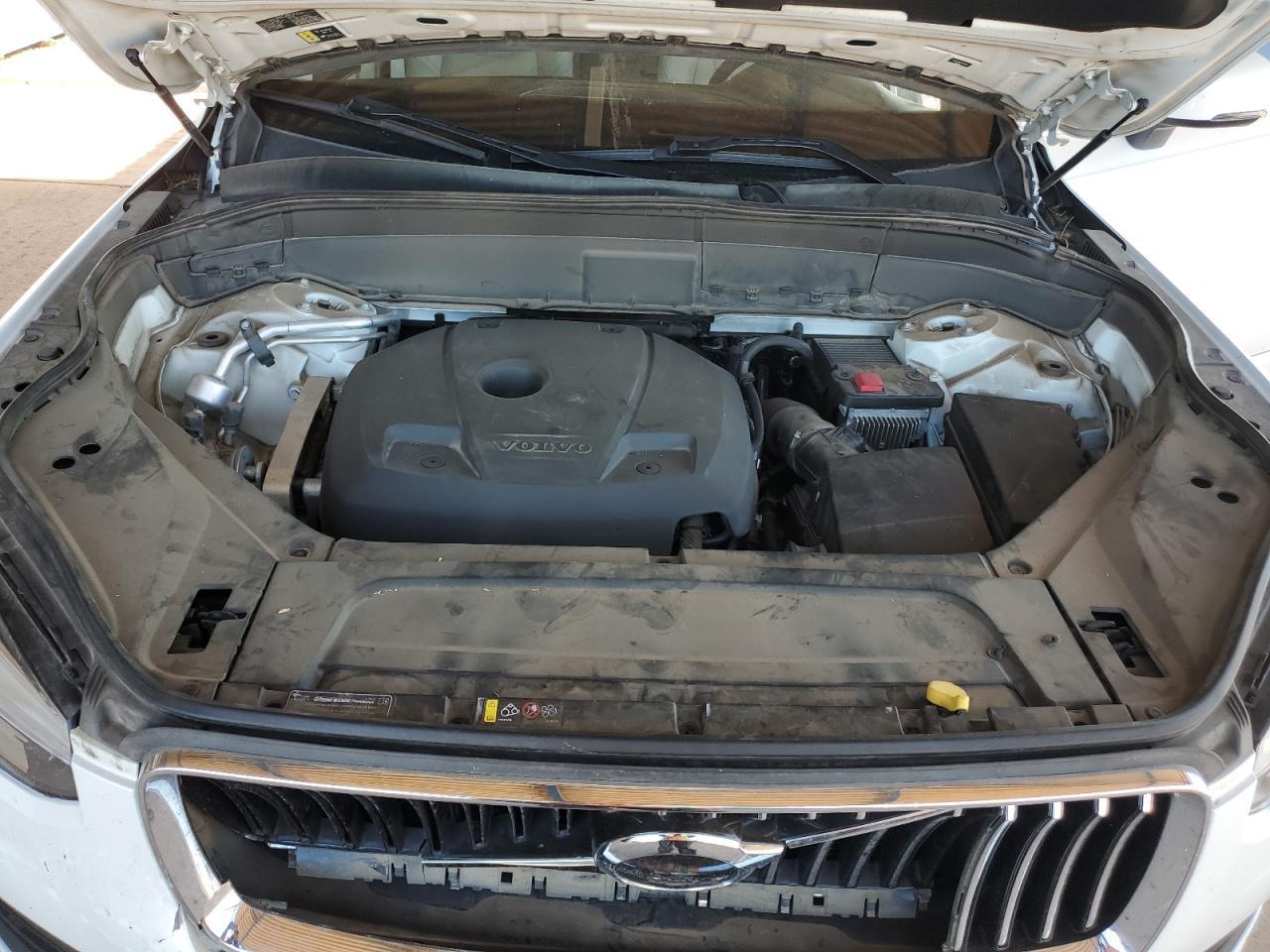 2020 VOLVO XC90