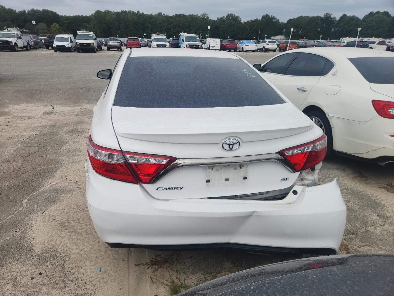 2016 TOYOTA CAMRY