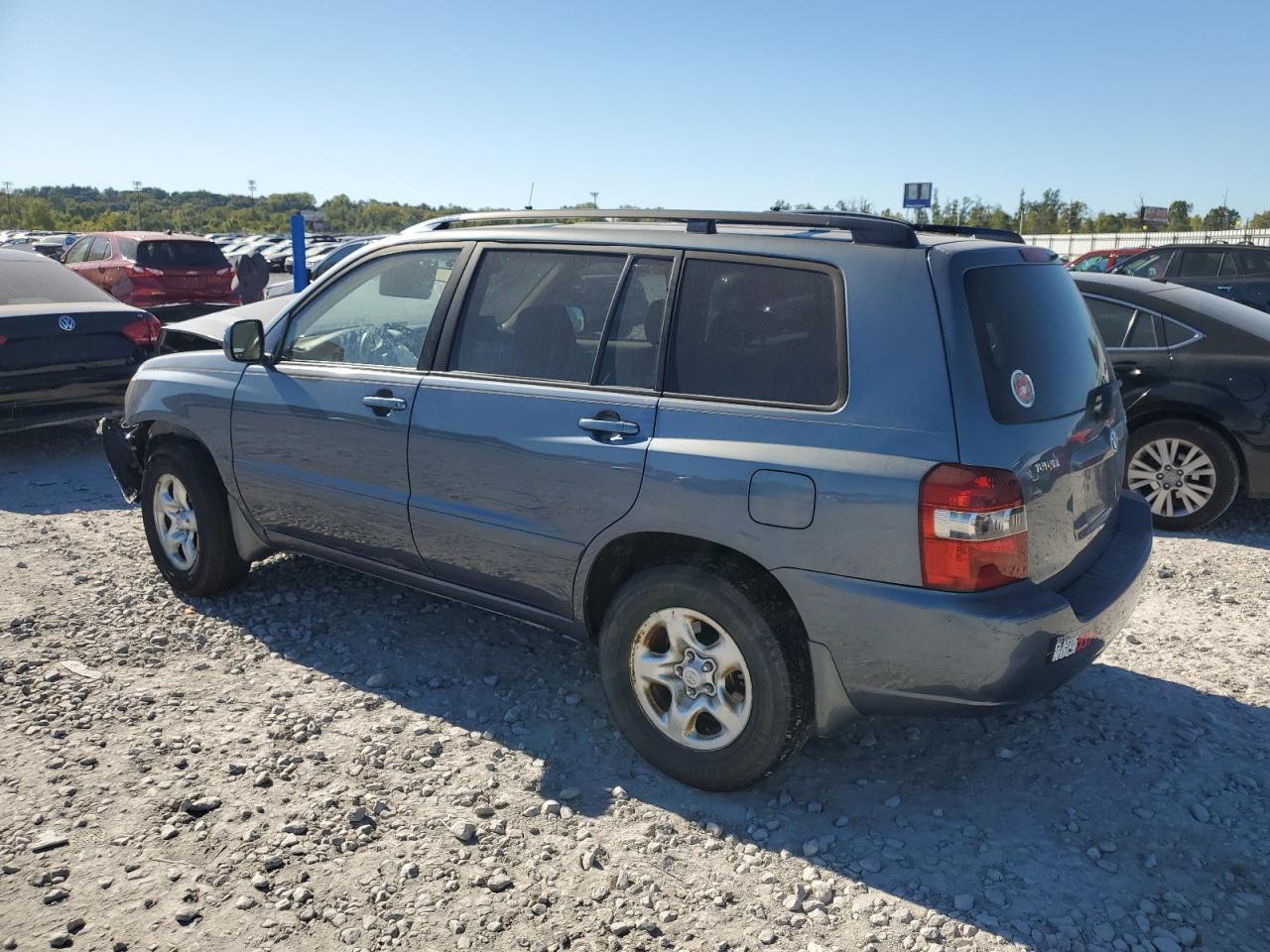 2004 TOYOTA HIGHLANDER