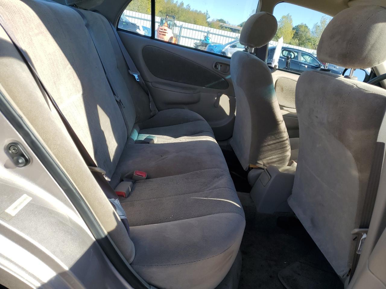 2001 TOYOTA COROLLA
