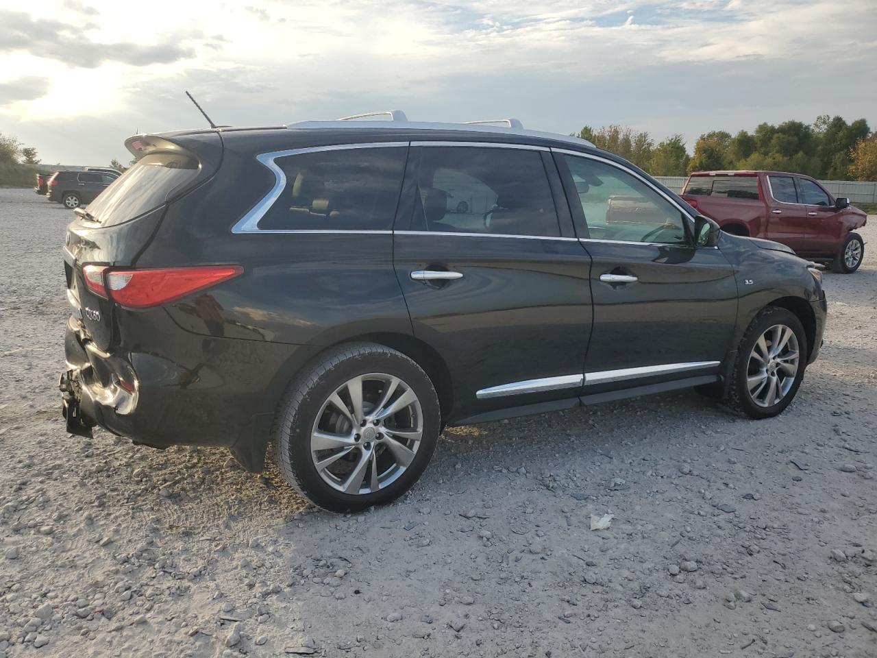 2015 INFINITI QX60