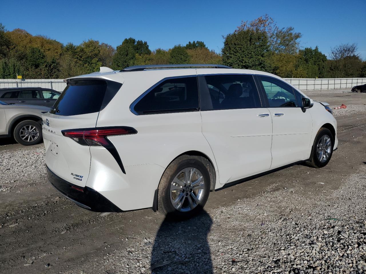 2024 TOYOTA SIENNA