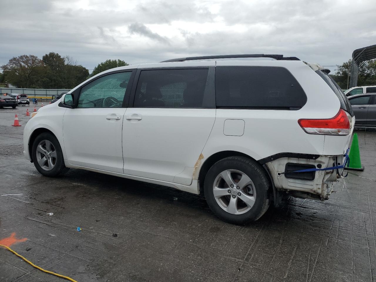 2013 TOYOTA SIENNA