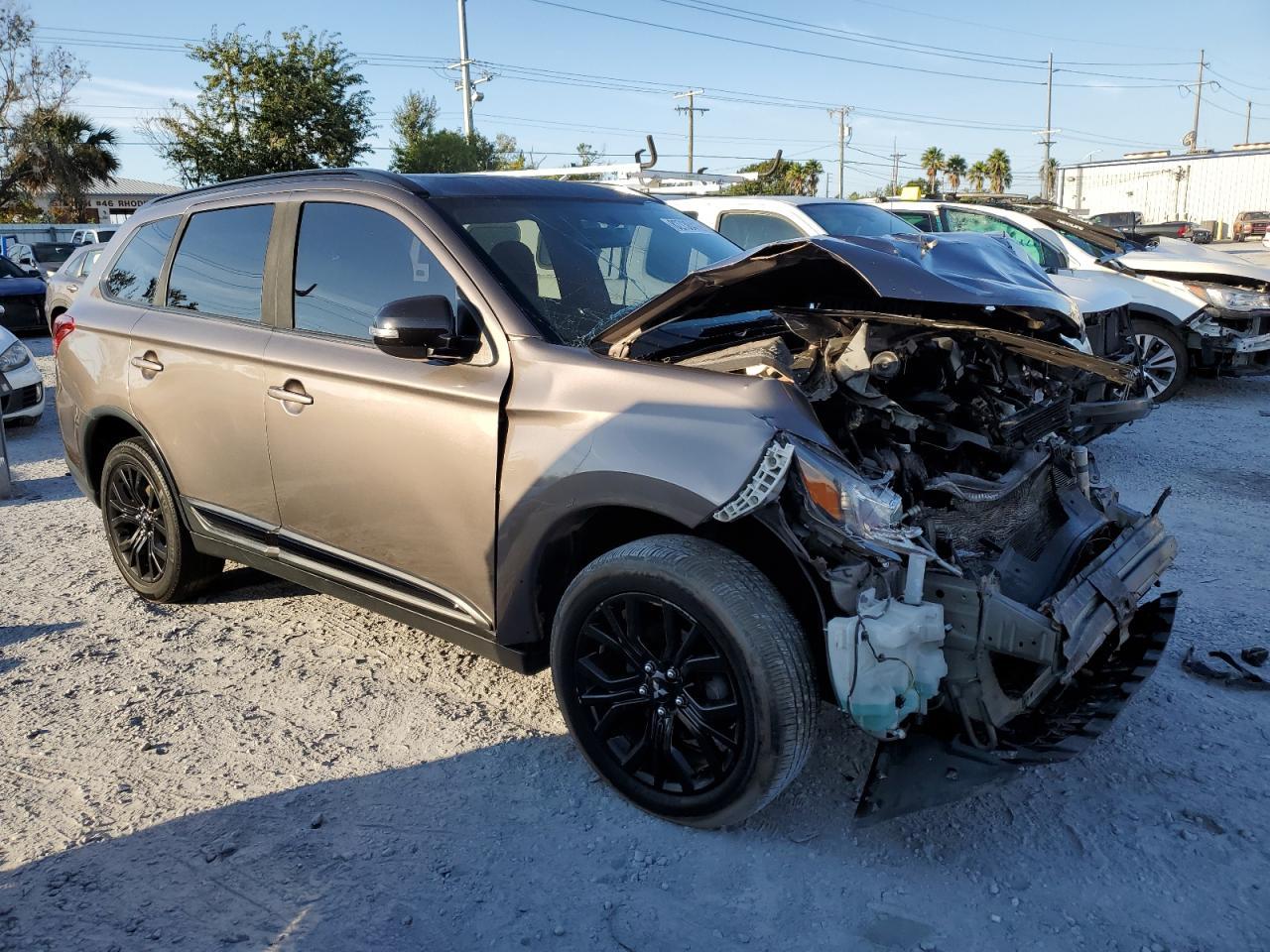 2018 MITSUBISHI outlander