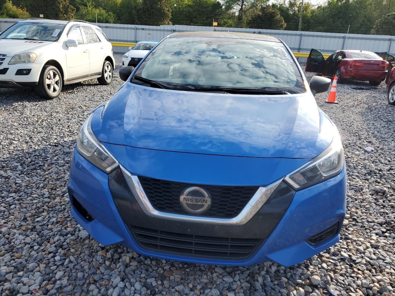 2021 NISSAN VERSA