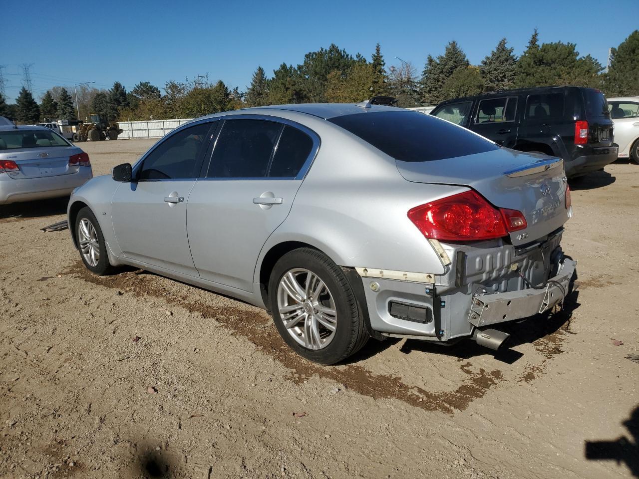 2015 INFINITI Q40