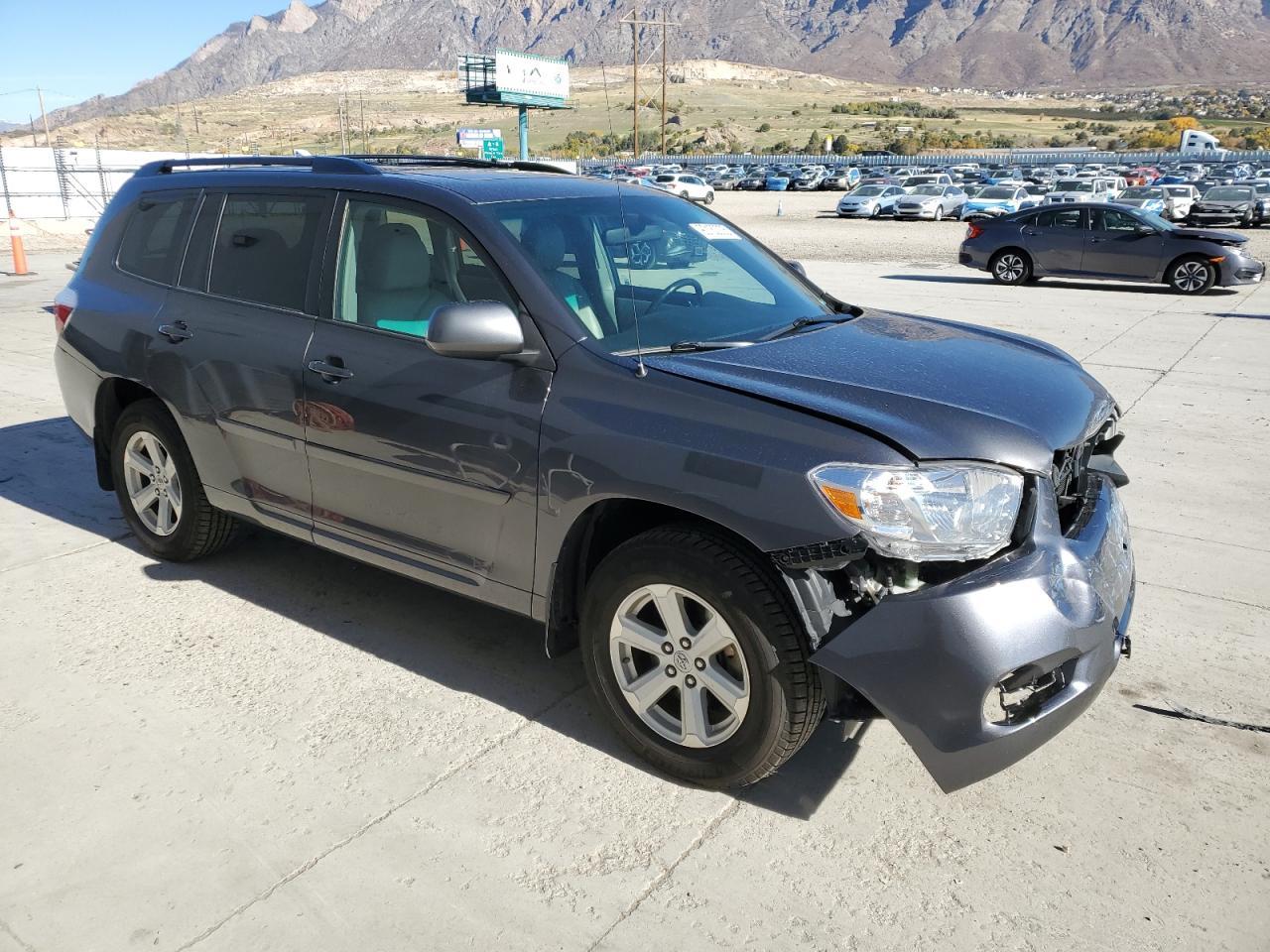 2010 TOYOTA HIGHLANDER