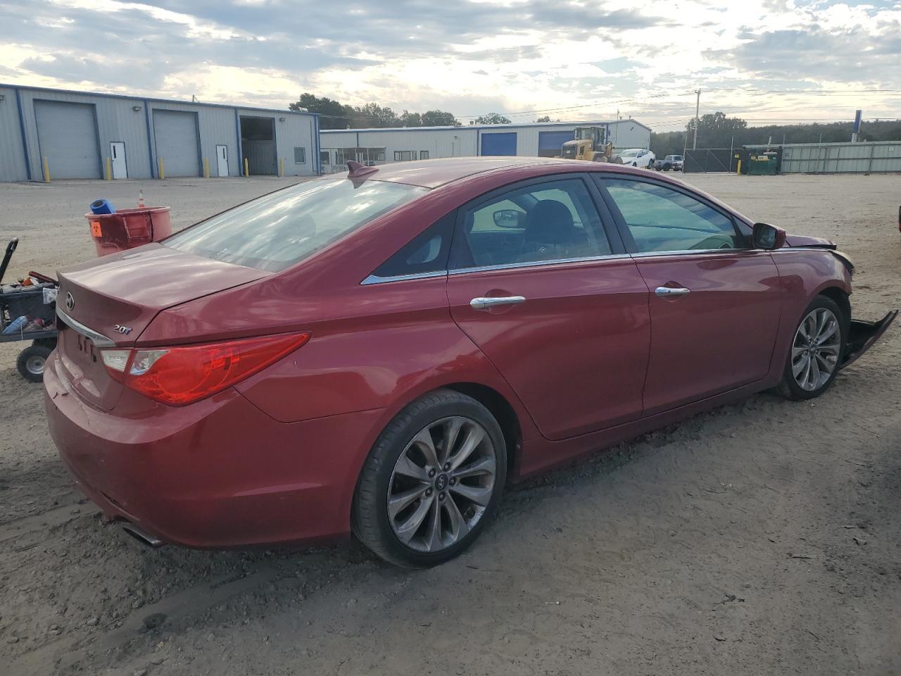 2011 HYUNDAI SONATA