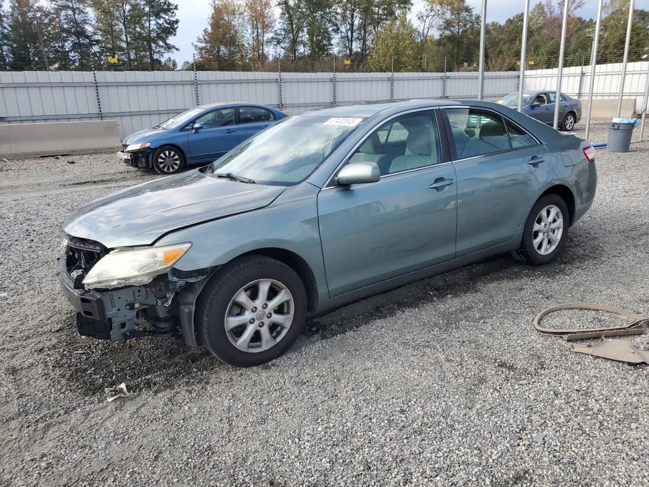 2011 TOYOTA CAMRY