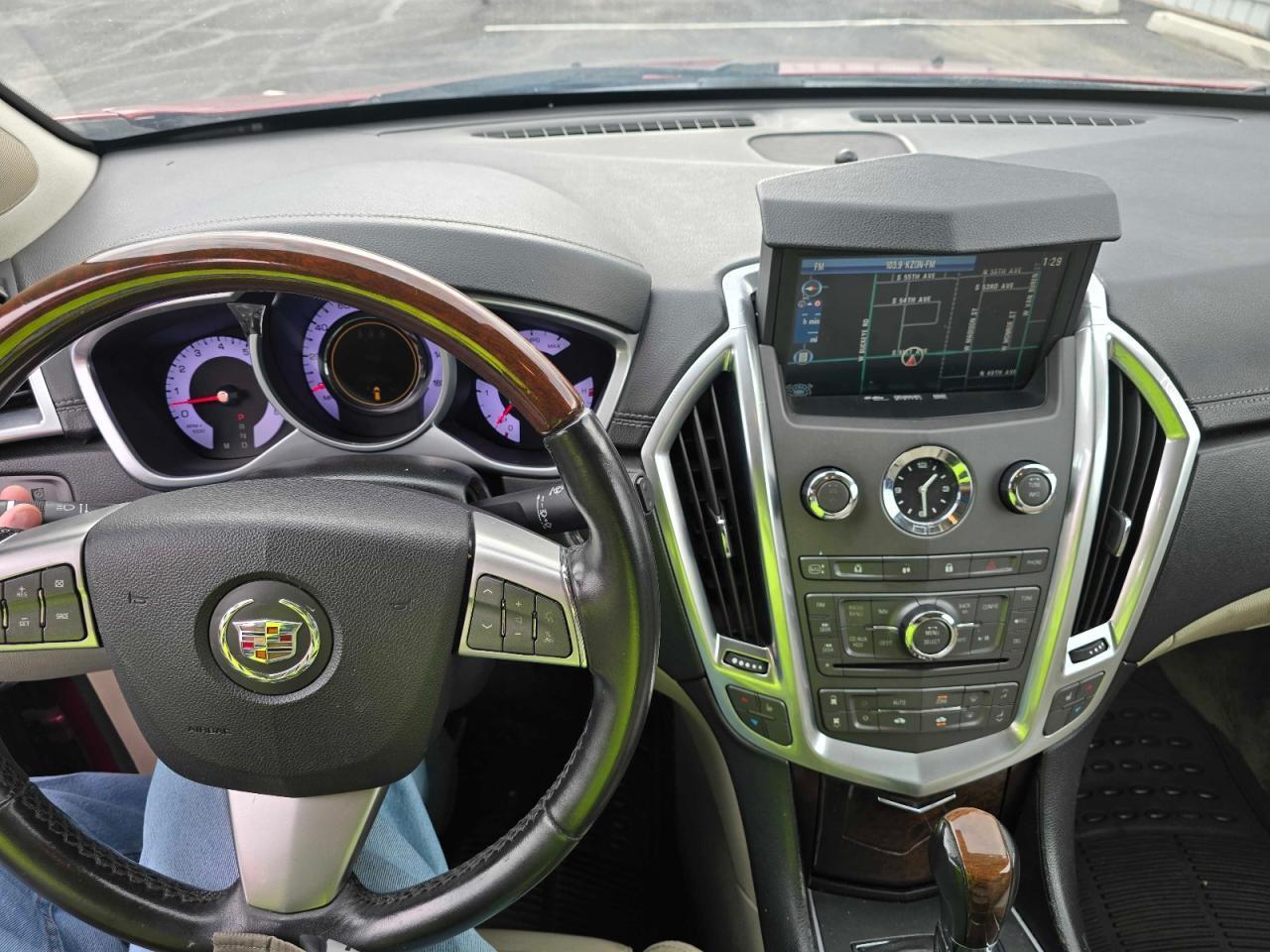 2011 CADILLAC SRX