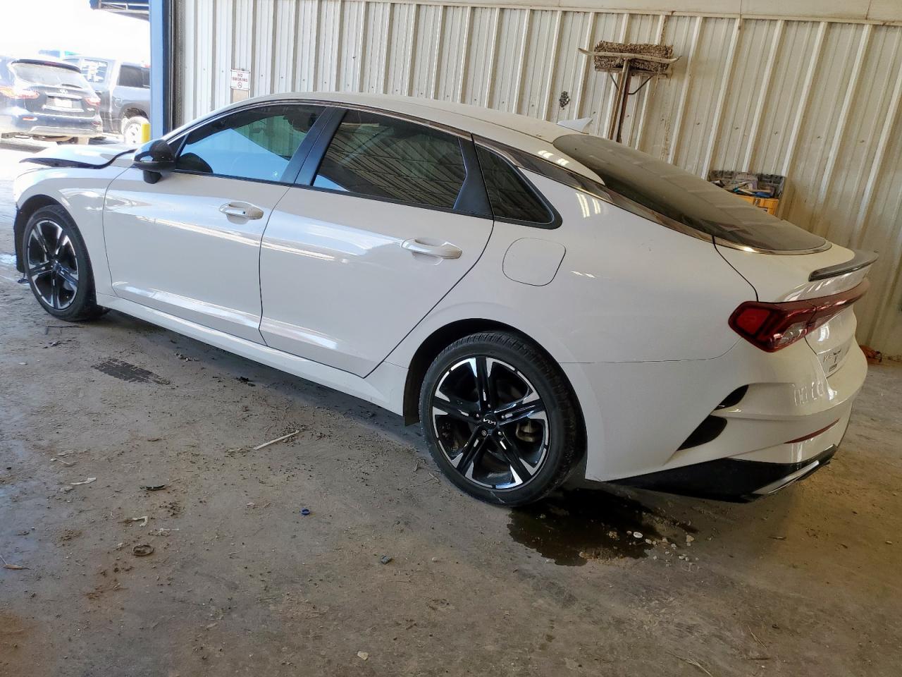 2023 KIA K5